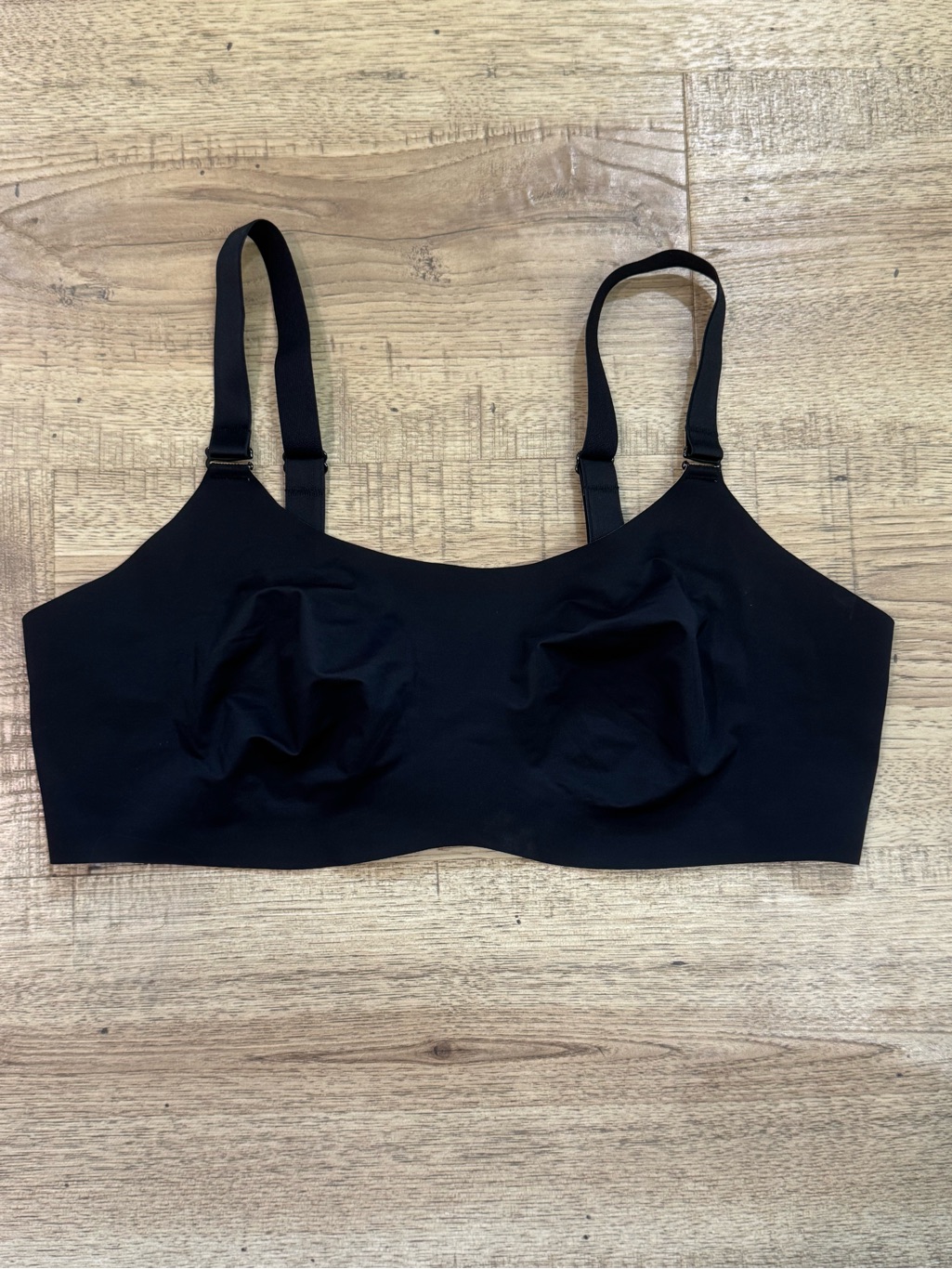 Knix Black Seamless Wireless Bra